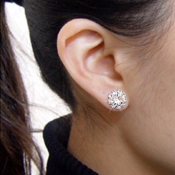 Jewelry - Beautiful Crystal Earrings